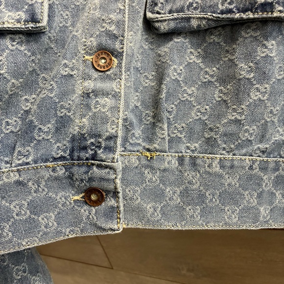 Gucci monogram GG cropped denim jacket - Picture 3 of 10